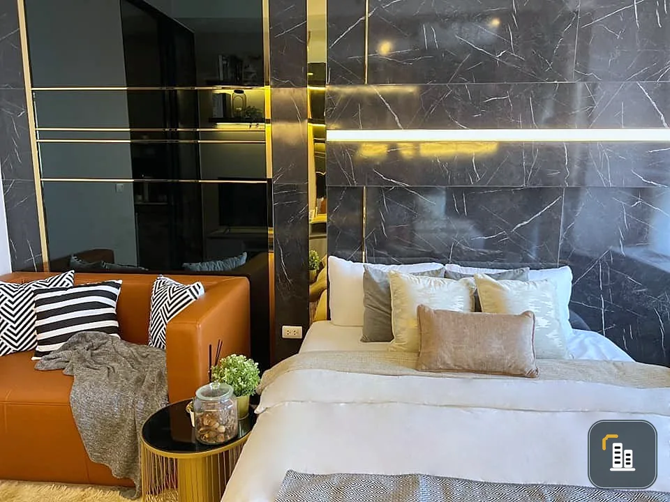 For rent: Knightsbridge Prime On Nut, 36th floor, great view, beautifully decorated room, looks expensive, good price, can't reserve now.