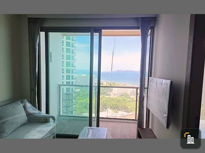 For sale: The Riviera Ocean Drive (Jomtien), 24th floor, spacious room, high floor, nice to live in. Book now, urgent.