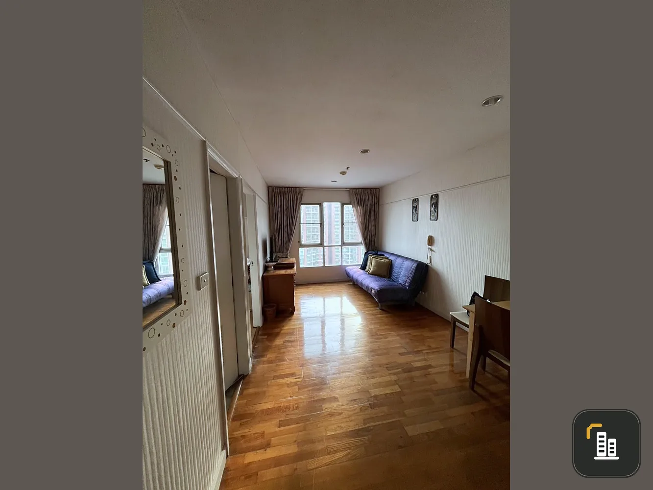 For sale Lumpini Place Water Cliff, spacious room, good wallpaper, fully furnished, hurry and reserve quickly.