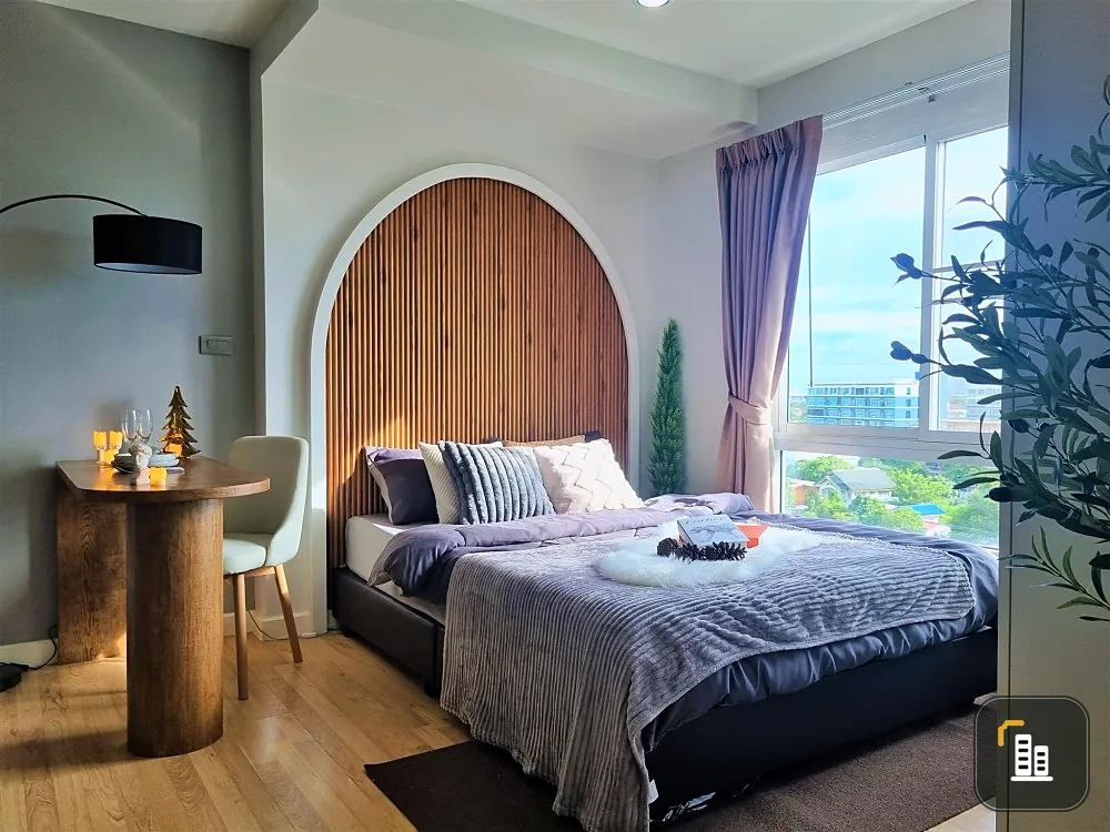 Cool Rama 7 for sale, beautiful room, full built-ins, very livable, city view, great price, reserve and you won't be disappointed.