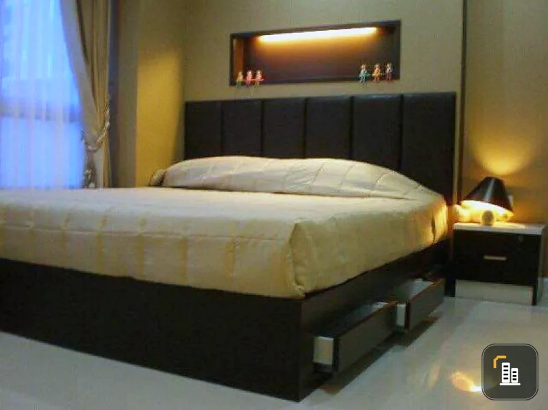 This room is not to be missed. Condo for rent at Ratchada City 18, beautifully decorated room, well built-in furniture. Miss it and you will regret it.