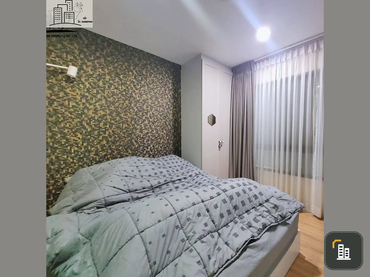 Condo for sale, Notting Hill Tiwanon, north side, wallpaper installed throughout the room. Affordable price. If interested, reserve now.
