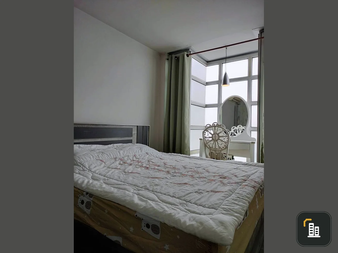 For sale and rent: Victoria Lakeview Condominium, simply decorated room. Complete set of furniture Don't be afraid to just look and reserve.