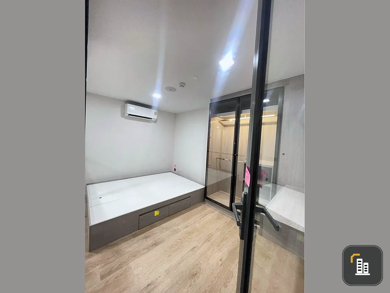 Condo down payment for sale: Modiz Rhyme Ramkhamhaeng, 28th floor, high view, Fully Furnished, you can't miss it.