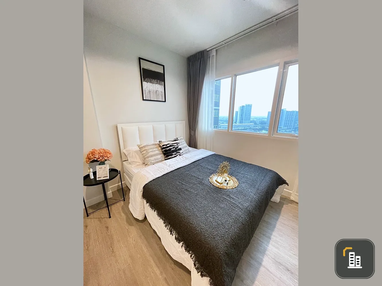 For urgent rent, decorated room, ready to move in Fully furnished Ready to drag your bags and move in right away at Metro Sky Wutthakat.