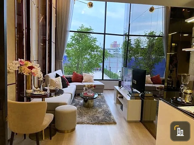Down payment for sale, SOHO BANGKOK Ratchada, Duo Space room, ceiling height 4.2 meters, 12th floor, hurry up and reserve it.
