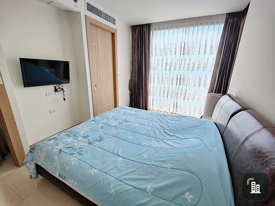 For rent, The Riviera Wongamat Beach (North Pattaya), 10th floor, Building B, fully furnished, city view, hurry to reserve.