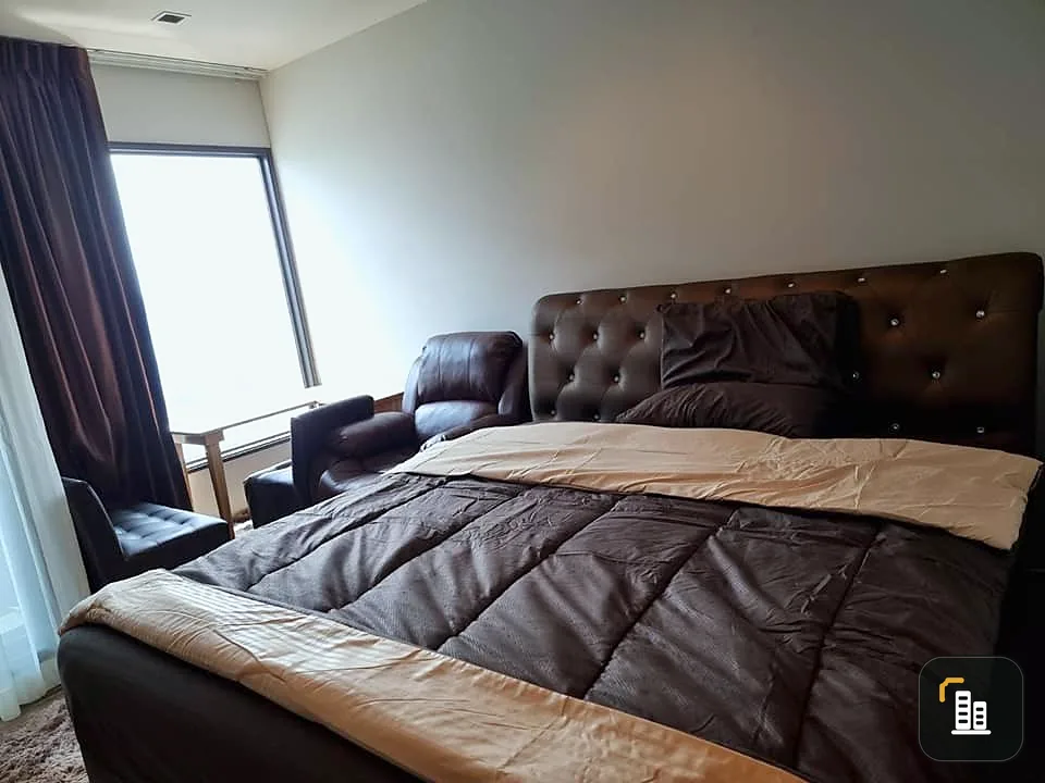 For sale, for rent, Condo Life Asoke-Rama 9, studio room, 36th floor, train station view, beautiful, peaceful, move quickly.