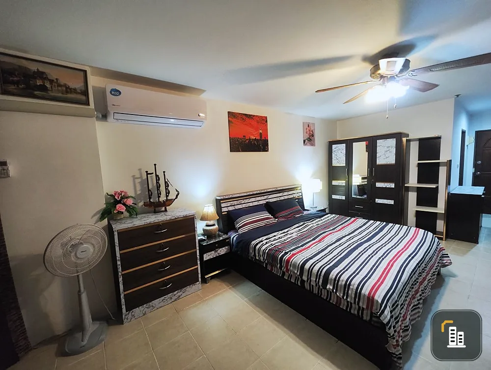 For rent, sea view, Jomtien, Condominium 1-8 (Jomtien), built-in decoration, sea view, reasonable price, don't miss it.