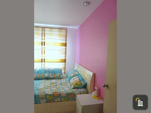 For sale: Pathumwan Resort, 22nd floor, complete with furniture and electrical appliances in the entire room. Let me tell you, it's really worth it.