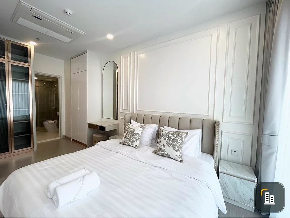 For rent, Supalai Premier Si Phraya-Samyan, beautiful room, premium grade furniture, very livable. Just drag your bag in.