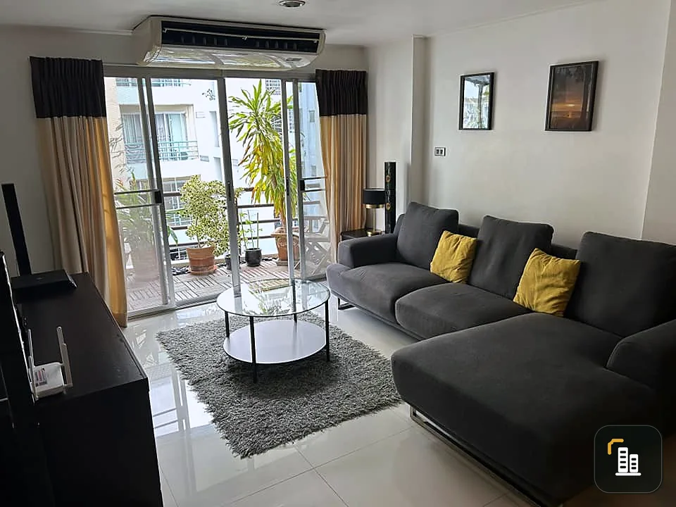 Condo for sale: The Waterford Rama 4, 2 balconies connected together, with walk-in closet set, don't miss it.