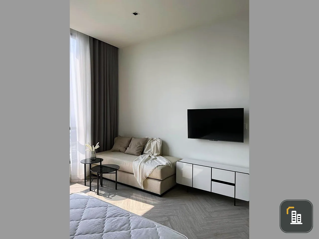 For rent, Chapter Charoen Nakhon-Riverside, high floor, very beautiful Asiatic view. Complete amenities, reserve now.