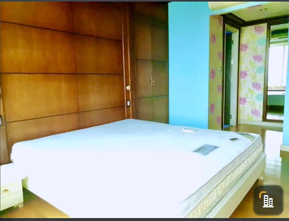 For sale: Watermark Chao Phraya River, spacious room with usable space. Complete set of furniture Good like this, don't miss it.