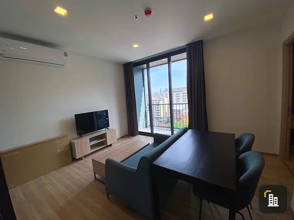 Condo for rent, XT Phayathai, 9th floor, fully furnished. The room is very spacious. If you don't reserve, you'll miss a lot.