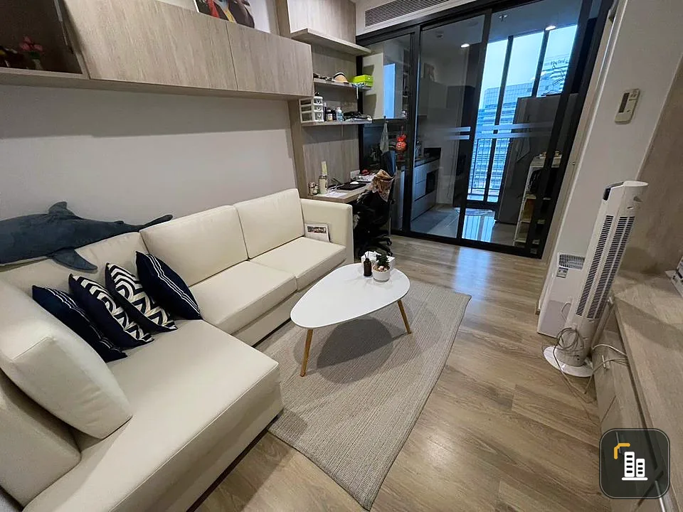Condo for sale: Oka Haus, view of Maleenont Building, fully decorated, very beautiful, complete central area, don't miss it.