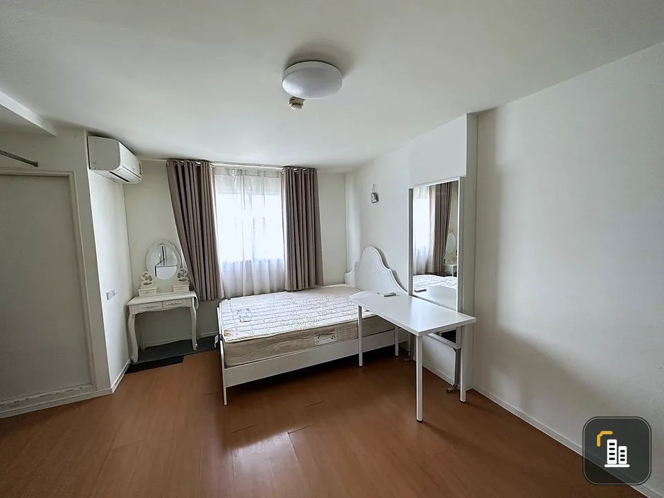 For rent or sell, Lumpini Township, Rangsit, Khlong 1, 6th floor, fully furnished room, nice to live in. Hurry and reserve now. Don't miss it. Urgent.