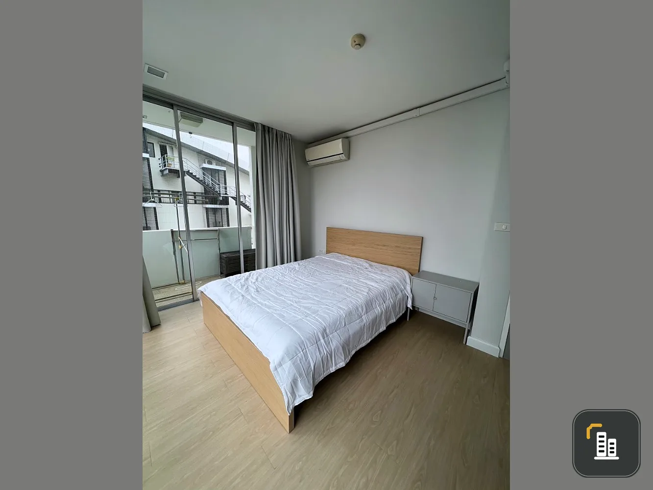 For sale: Villa Ratchakru, 5th floor, corner room, fully decorated. Ready to move in immediately, reserve now, don't wait.