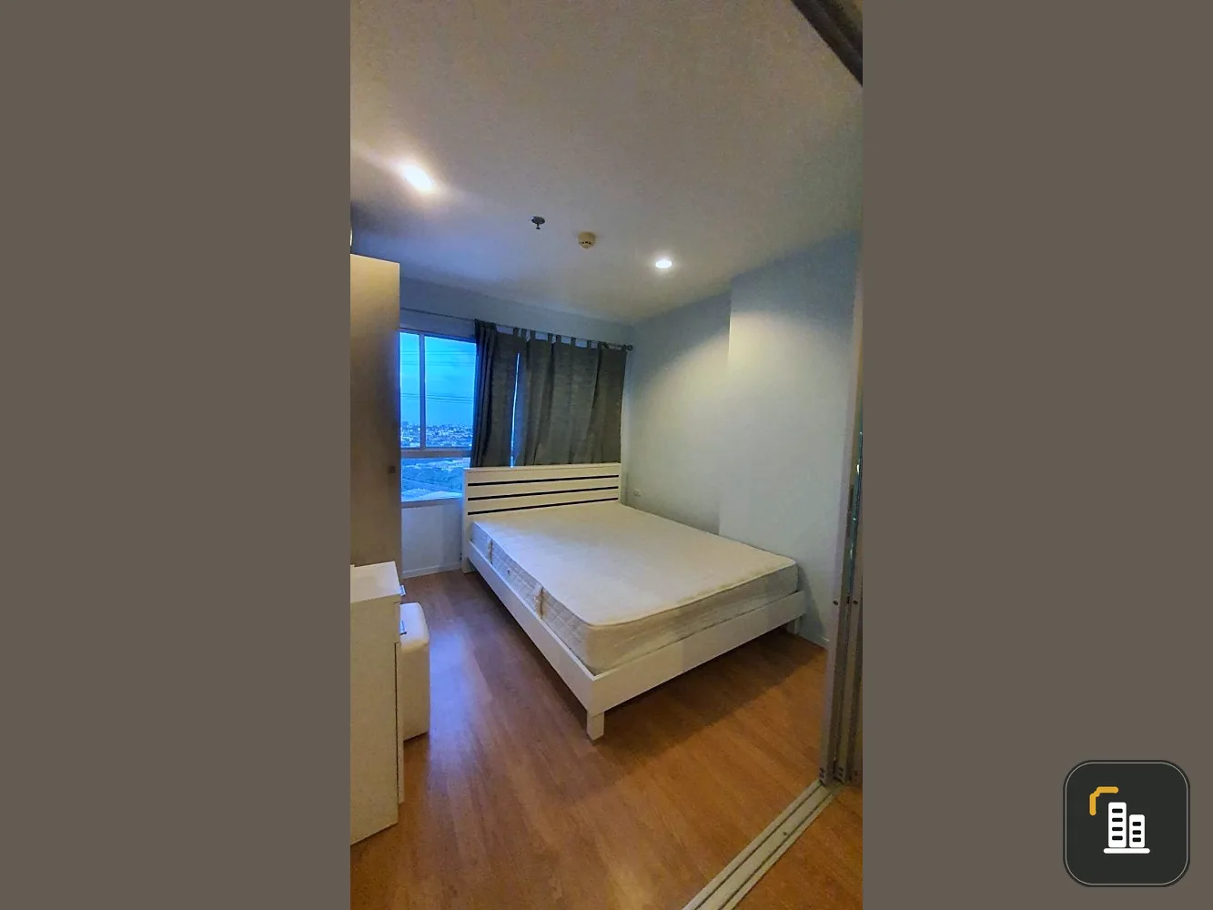 For sale to Chao Lumpini Ville Prachachuen-Phongphet 2, fully decorated with built-ins, wide balcony, nice to live in. Reserve now.