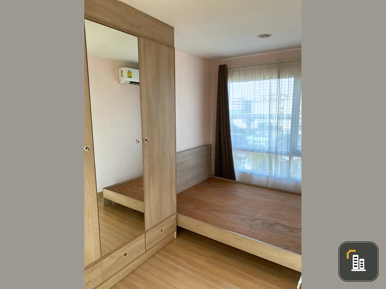 For sale: A Plus 2 Rattanathibet, empty room, corner room, very private. Comes at an affordable price, easy on the pocket, don't miss it.