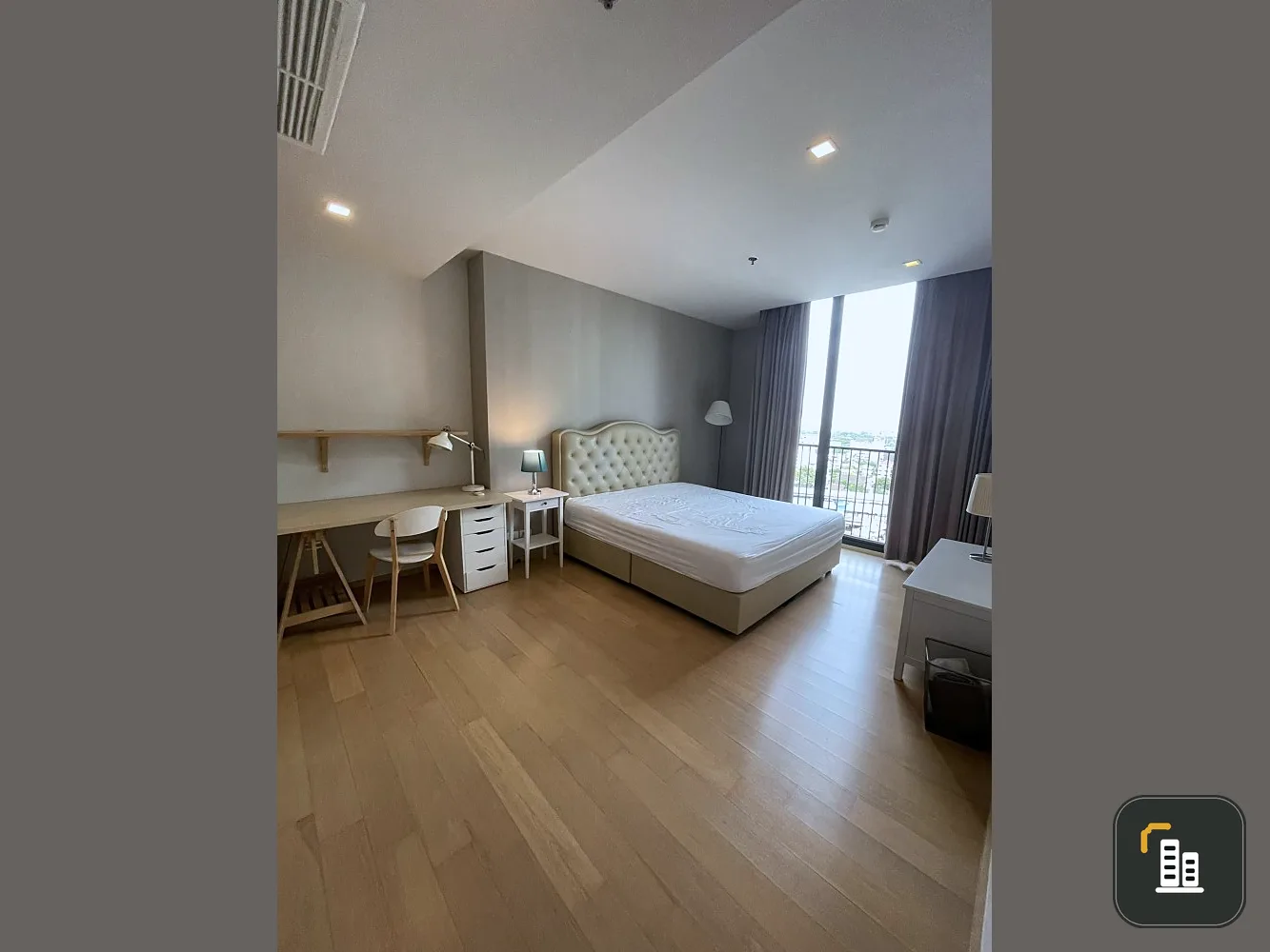 Condo for sale: Noble RED, great city room. Fully furnished Complete set of electrical appliances You can come in and stay.