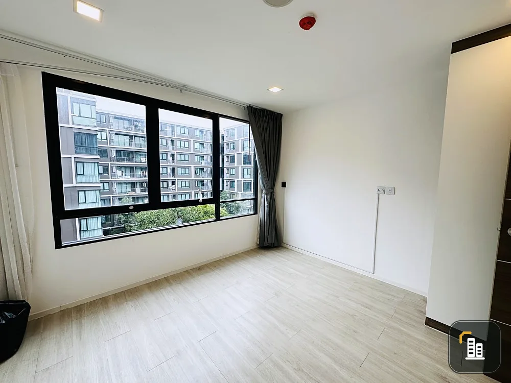 Condo for sale, Atmoz Lat Phrao 71, empty room, pool view, with Buit-In furniture, very livable, reserve now.