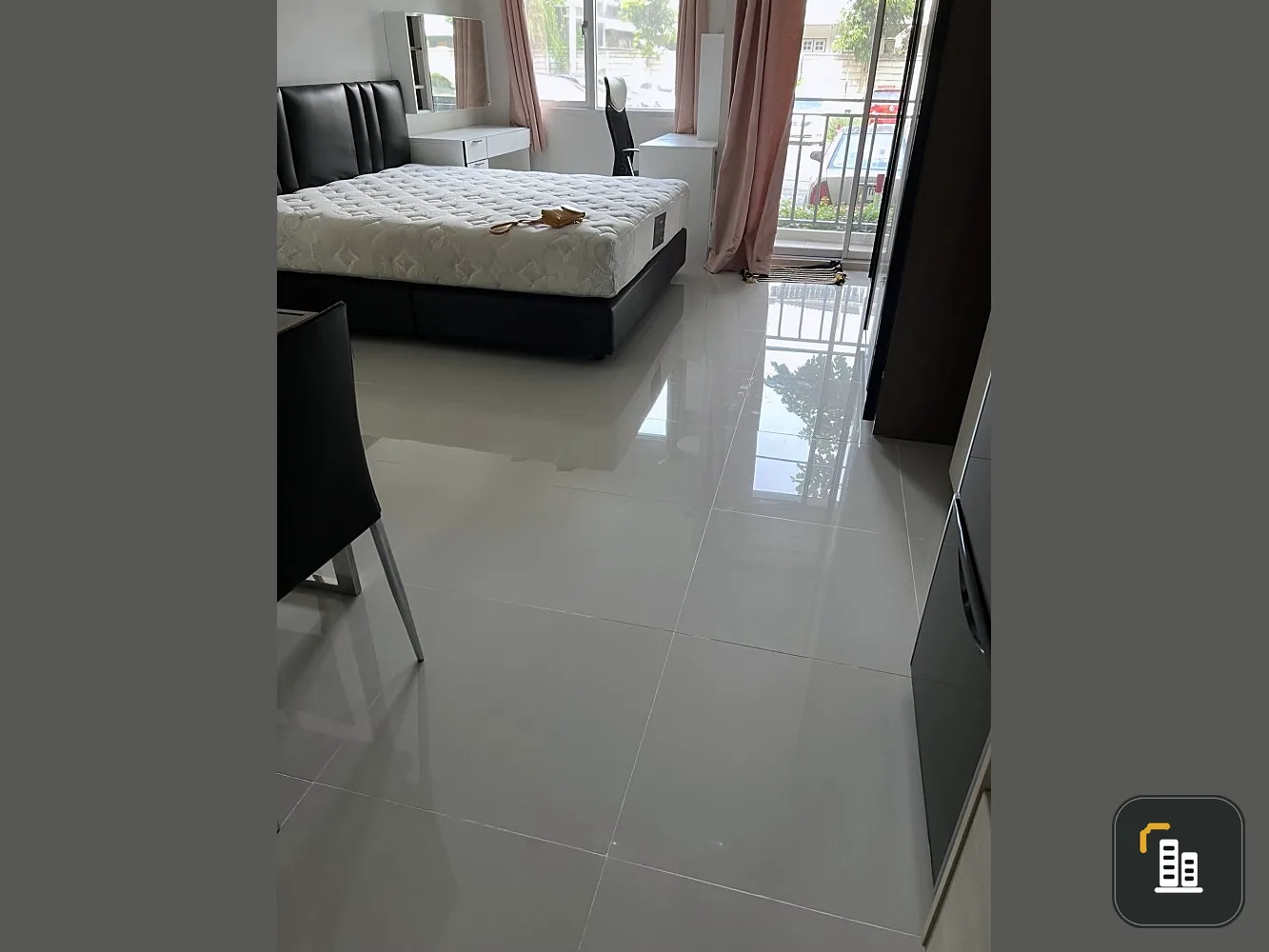 Condo for sale, Iris Avenue On Nut - Wongwaen, studio room, 1st floor, with amenities, book now.