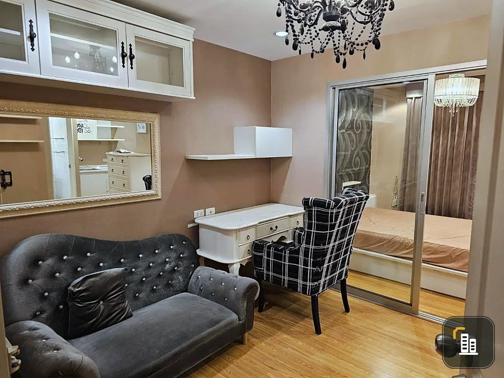 For sale: The Trust Residence Ratchada-Rama 3, 17th floor, great view, good furniture. Good like this, reserve now.
