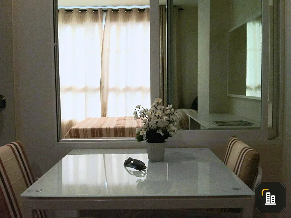 For rent, Ivy Sathorn 10, 17th floor, unblocked view, room decorated in soft tones, great price, book now before it slips away.