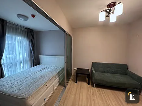 For sale: Plum Condo Chaengwattana Station, complete with electrical appliances and furniture, very good price, reserve now.