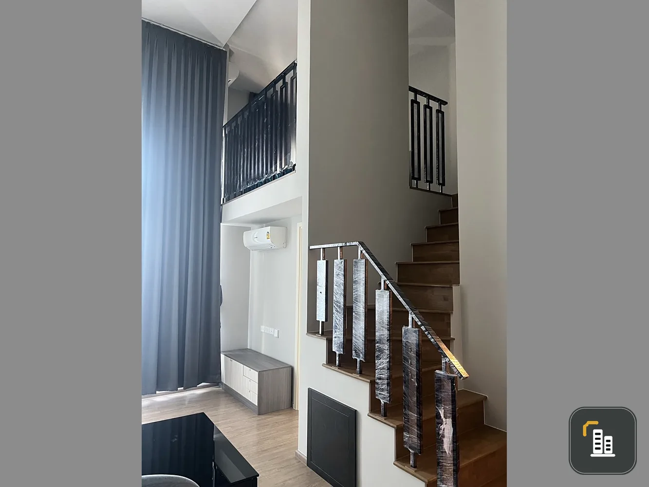 Condo for sale, Ken Attitude Rattanathibet, nice room, high ceilings. If you want to renovate your room, don't miss out. Book now.
