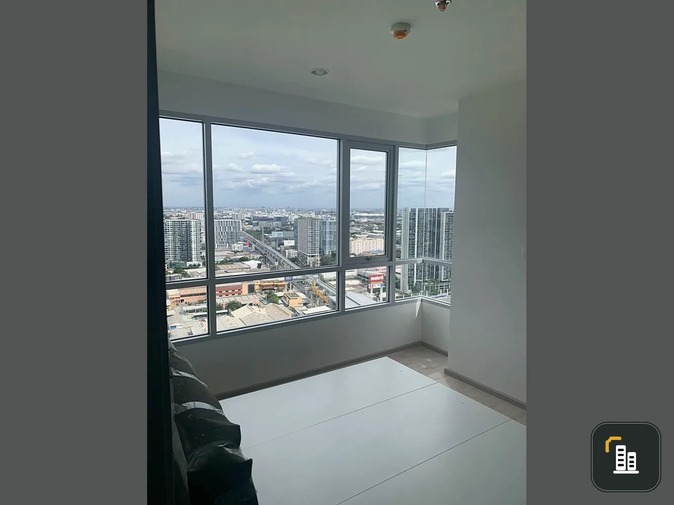 For sale: Niche Mono Chaengwattana, 2 bedrooms, 2 bathrooms, high floor, beautiful view, friendly price, reserve now.