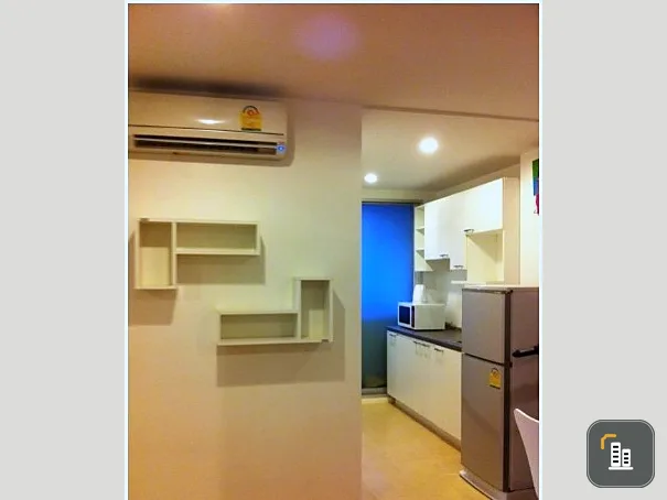 For rent: The Niche Sukhumvit 49, 1 bedroom, decorated, ready to move in, fully furnished. If you miss it, you'll regret it. Hurry and book now.