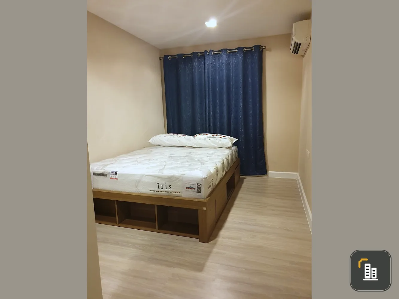 Condo for sale: Metro Luxe Kaset, 8th floor, top, north side, balcony doesn't hit anyone, wide garden view, buy now, don't wait.