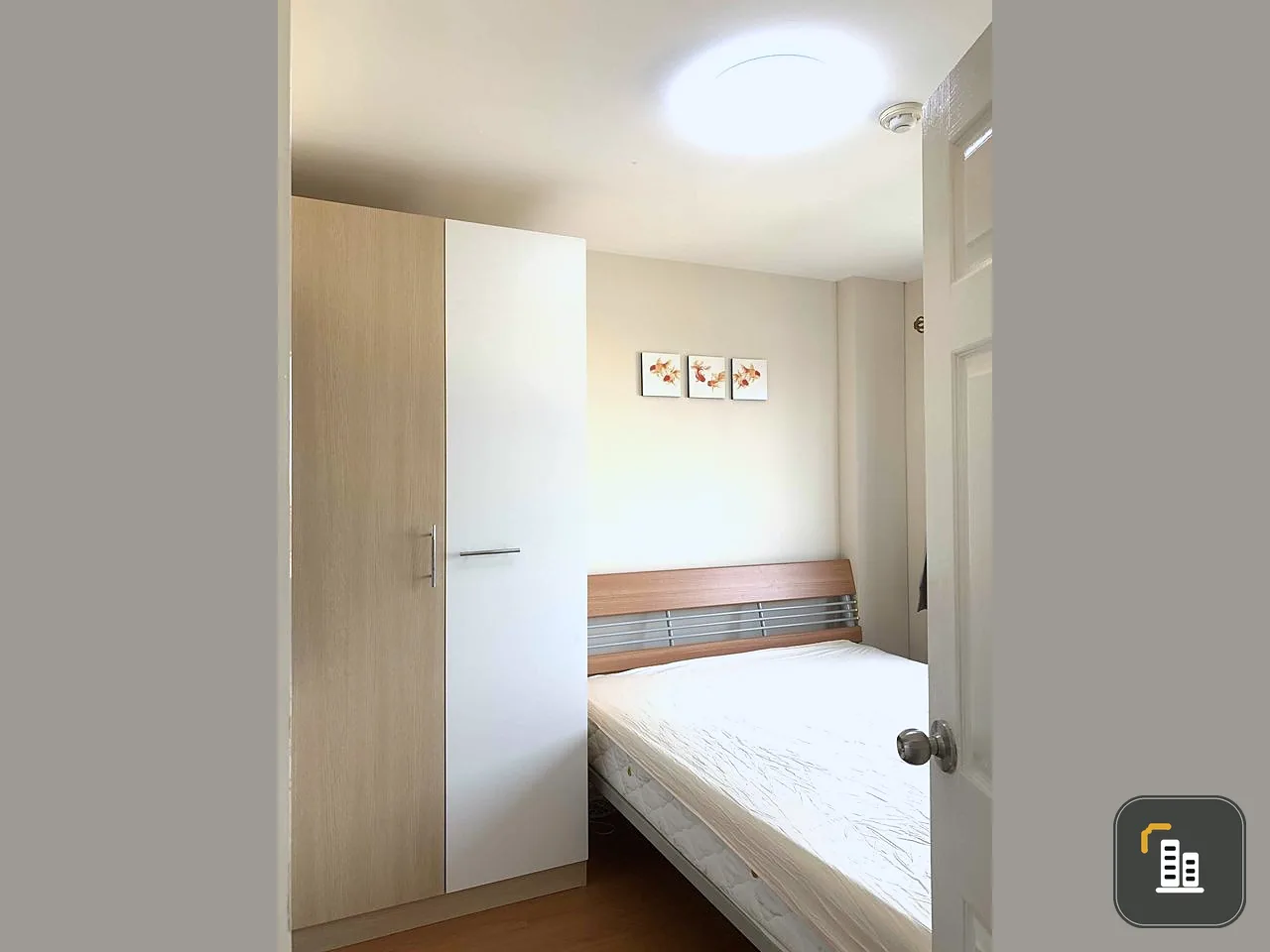 For sale Lumpini Town Bodindecha-Ramkhamhaeng. The room is simply decorated. Complete set of furniture Good like this, reserve now.