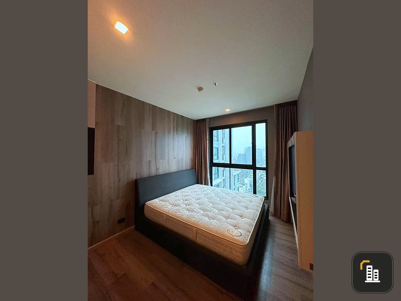 For sale Quinn Condo Ratchada 17, spacious room, lots of usable space. Complete in one place. Buy now. Don't miss it.