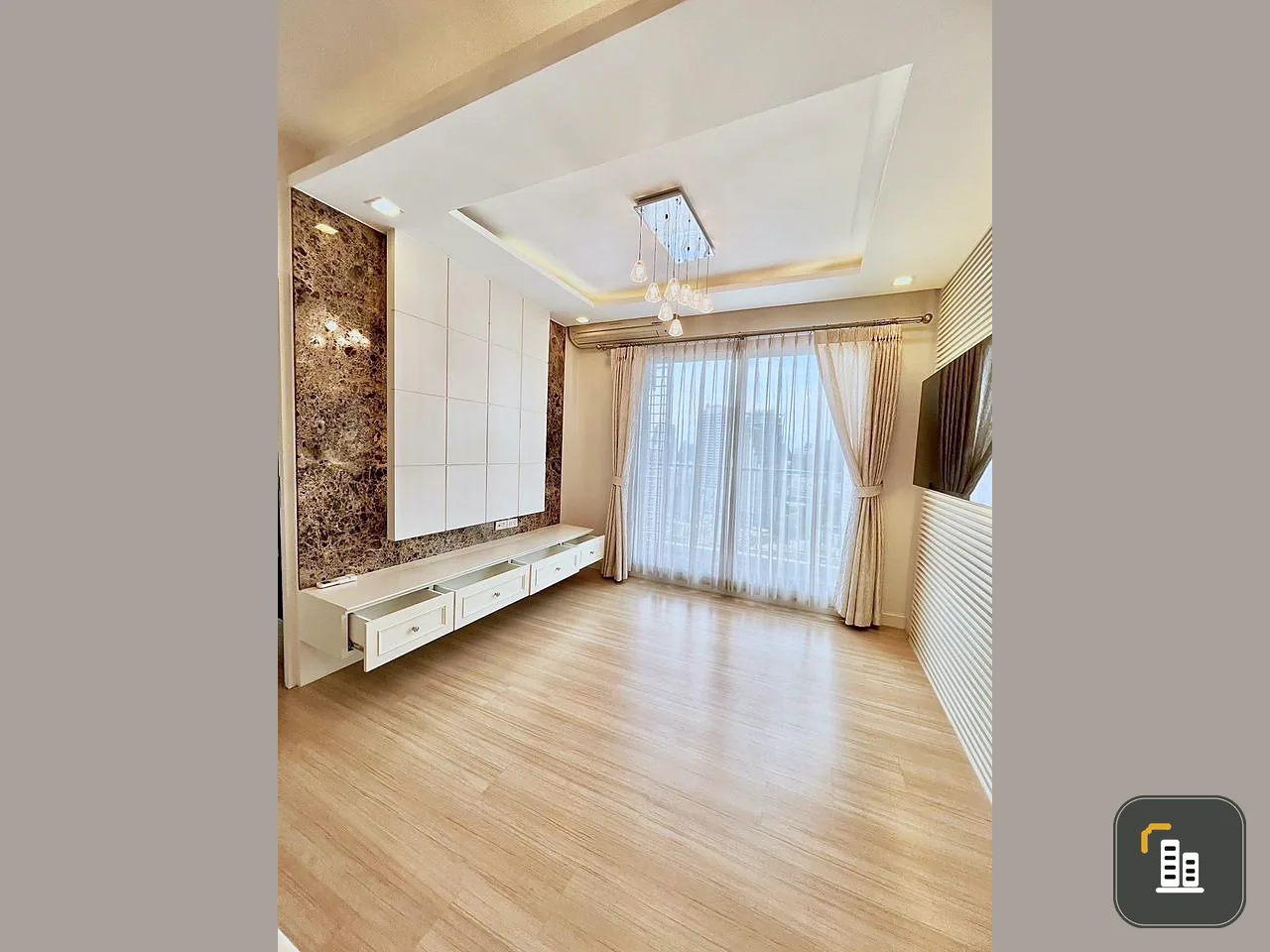 Urgent sale, Condo The Seed Mingle Sathorn - Suanplu, decorated room built in with good marble, hurry to reserve.