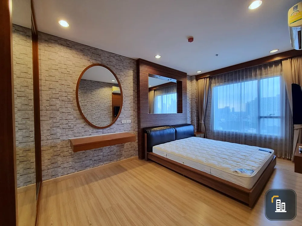 Condo for sale intro Phahonyothin-Pradipat Built-in decoration There is furniture and electrical appliances. Buy now, don't wait.