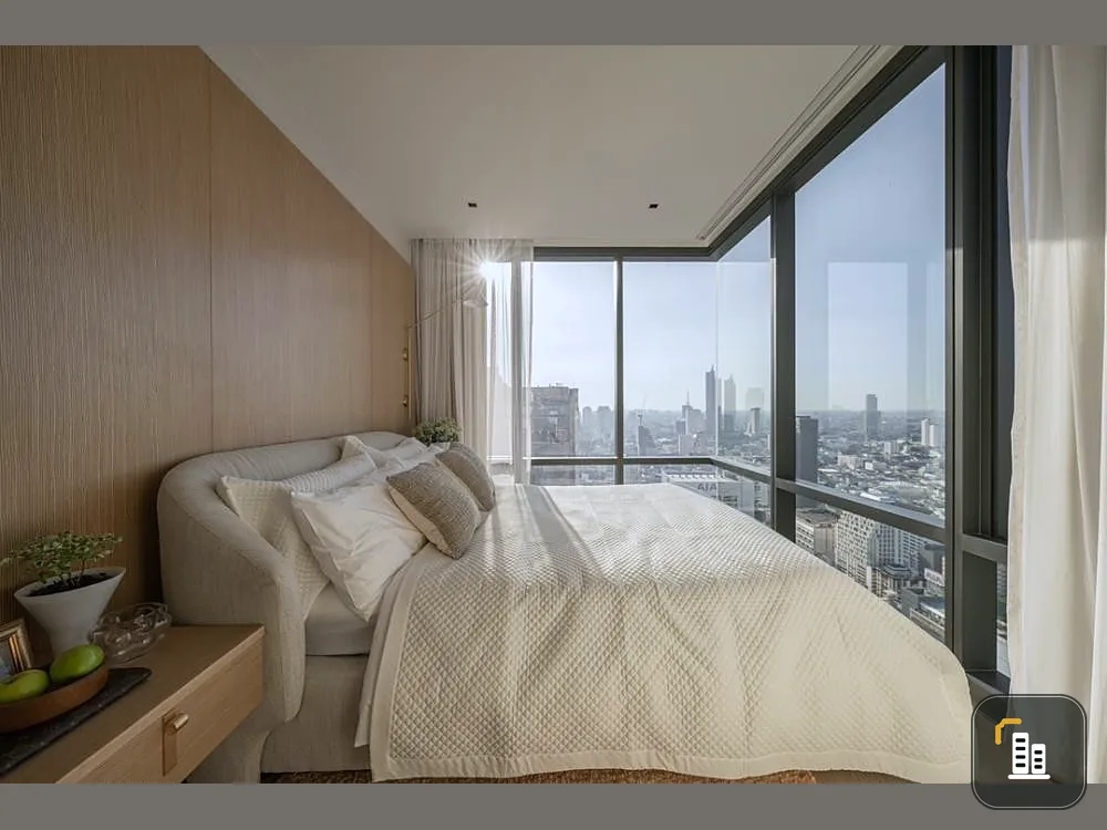 For rent: Ashton Silom, 2 bedrooms, 36th floor, beautiful room, fully furnished, ready to move in immediately. Book now, urgent.