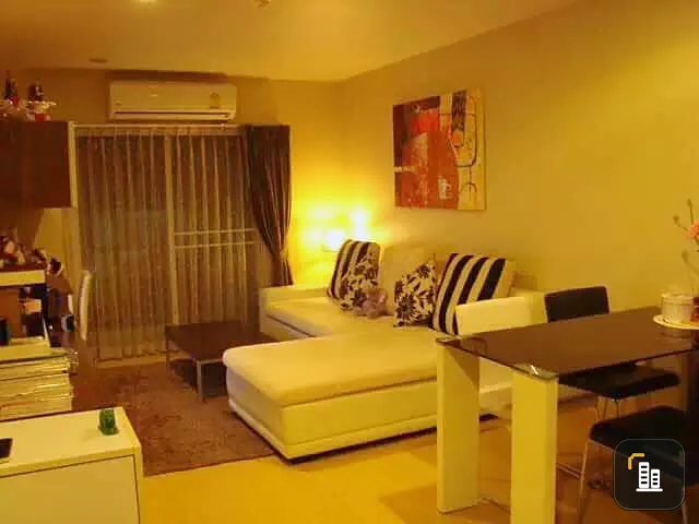 For sale: The Peak Condominium Ratchada-Huai Khwang, corner room, quiet, private, fully furnished. Can't reserve anymore.