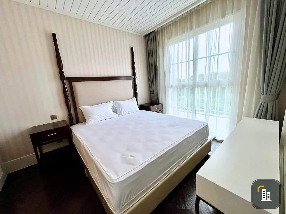 For sale: Grand Florida Beachfront Condo Resort Pattaya (Jomtien), built-in, sea view, so nice to live in, must reserve.