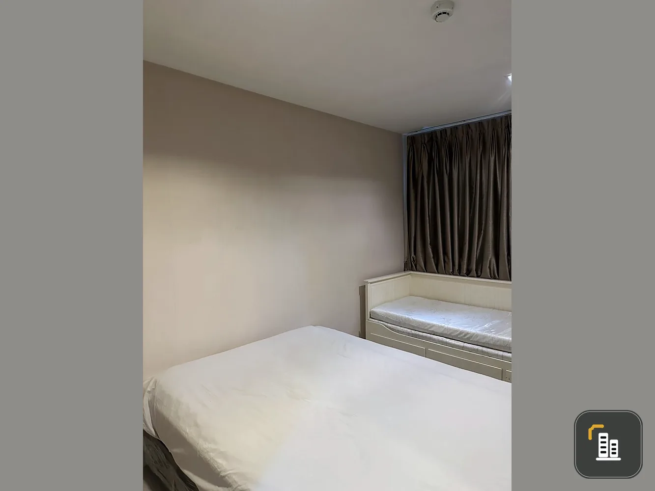 Urgent sale!! Condo Metro Luxe Kaset, 3rd floor, Building B, fully furnished room, good price, ready to move in, hurry and reserve now!!