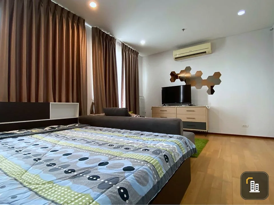 For sale and rent, Villa Sathorn, 22nd floor, great view, open and airy, comfortable, room ready to move in. Can't reserve anymore.