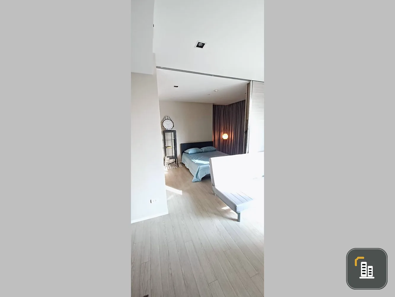 For rent: The Room Sukhumvit 21, high floor, beautiful view, complete electrical appliances. Hurry and reserve before you miss out.
