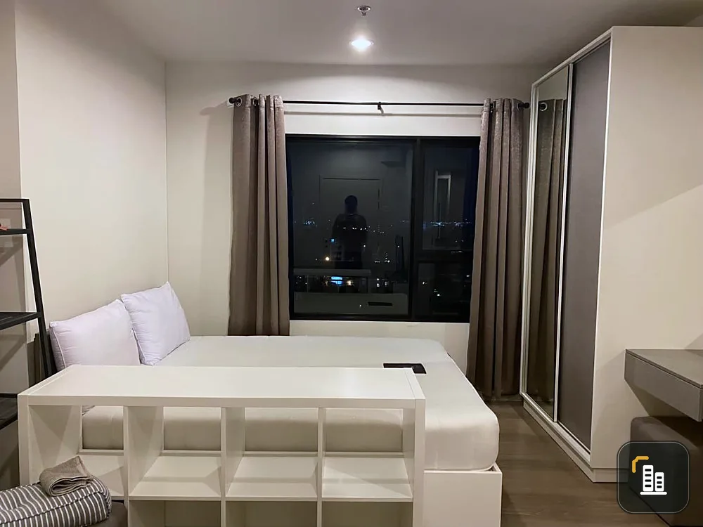 For sale: Aspire Sathorn - Taksin (Copper Zone), studio room, 10th floor, complete with electrical appliances. Just come and stay.