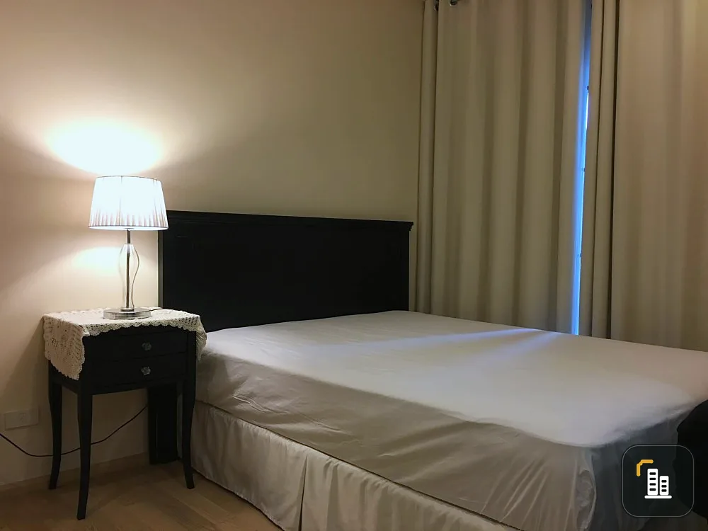 For rent: Noble Remix Sukhumvit 36, spacious room, well decorated, comes with a simple Buit-In, book now.