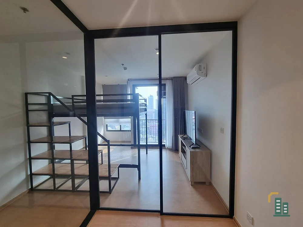For sale or rent: Condo Maru Ekkamai 2, 2 rooms, high floor, nice to live in, ready to move in.