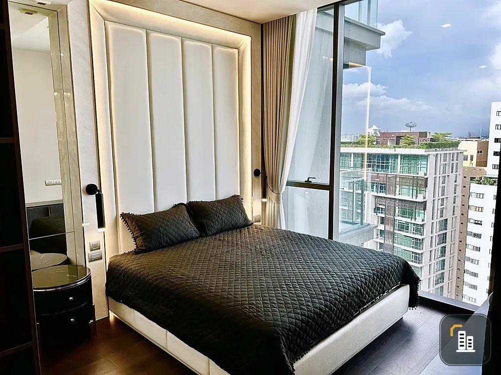 For sale, for rent, Lavik Sukhumvit 57, fully built-in room, very livable, city view, reserve and you won't be disappointed for sure.