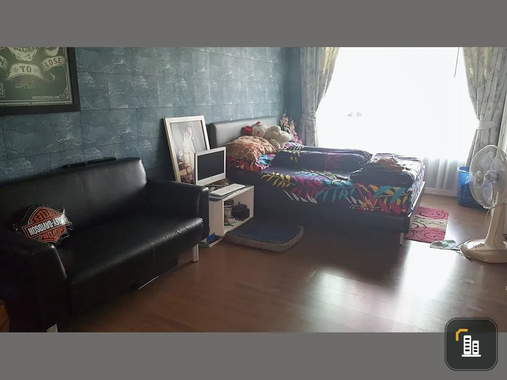 For sale, for rent, D Condo Sathu Pradit 49, 4th floor, comes with complete decoration. Book now, urgent.