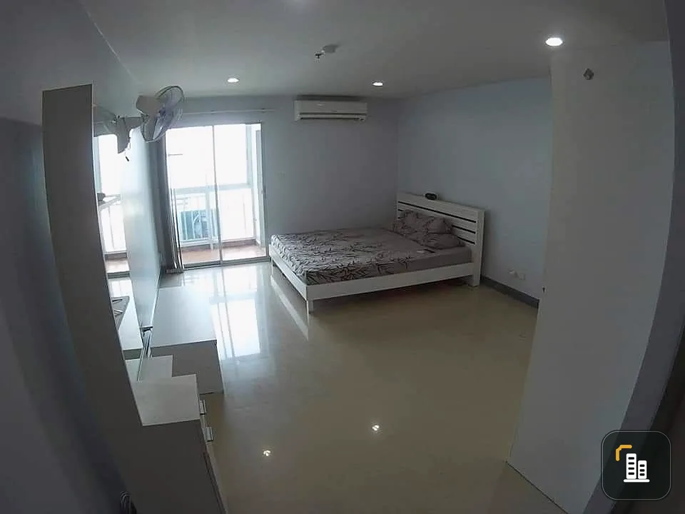 For sale: Regent Home 6 Prachachuen, 7th floor, spacious room, comfortable to live in, comes with a great price. Hurry and reserve now.